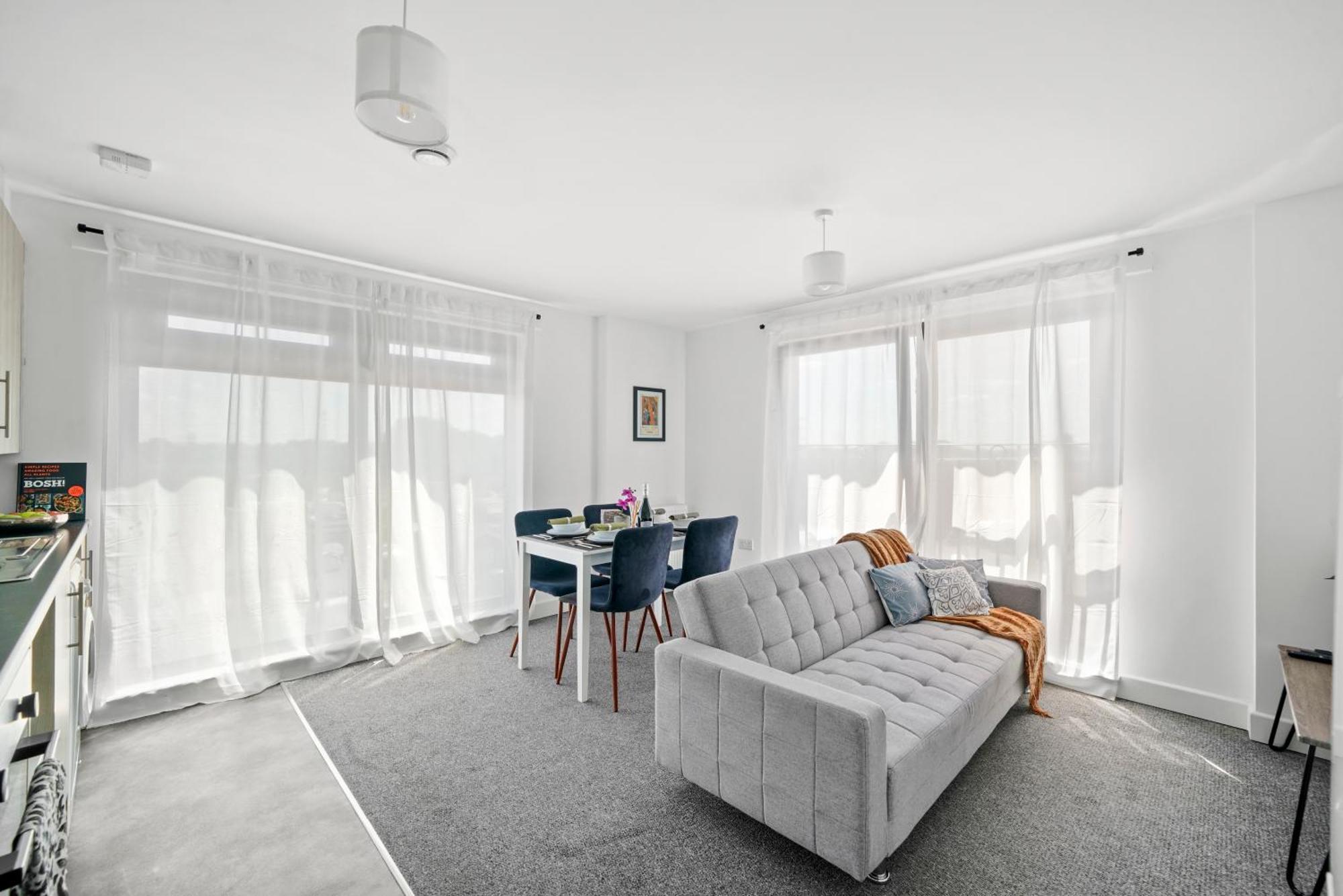 One And Two Bed Apartments Slough Near Heathrow Colnbrook Exteriör bild