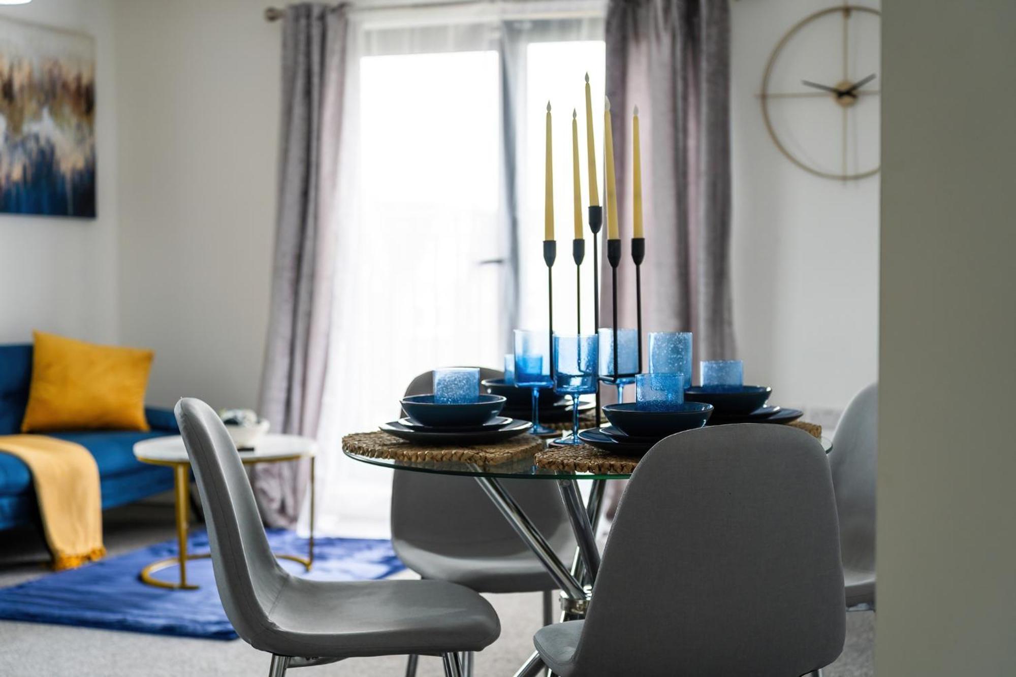 One And Two Bed Apartments Slough Near Heathrow Colnbrook Exteriör bild
